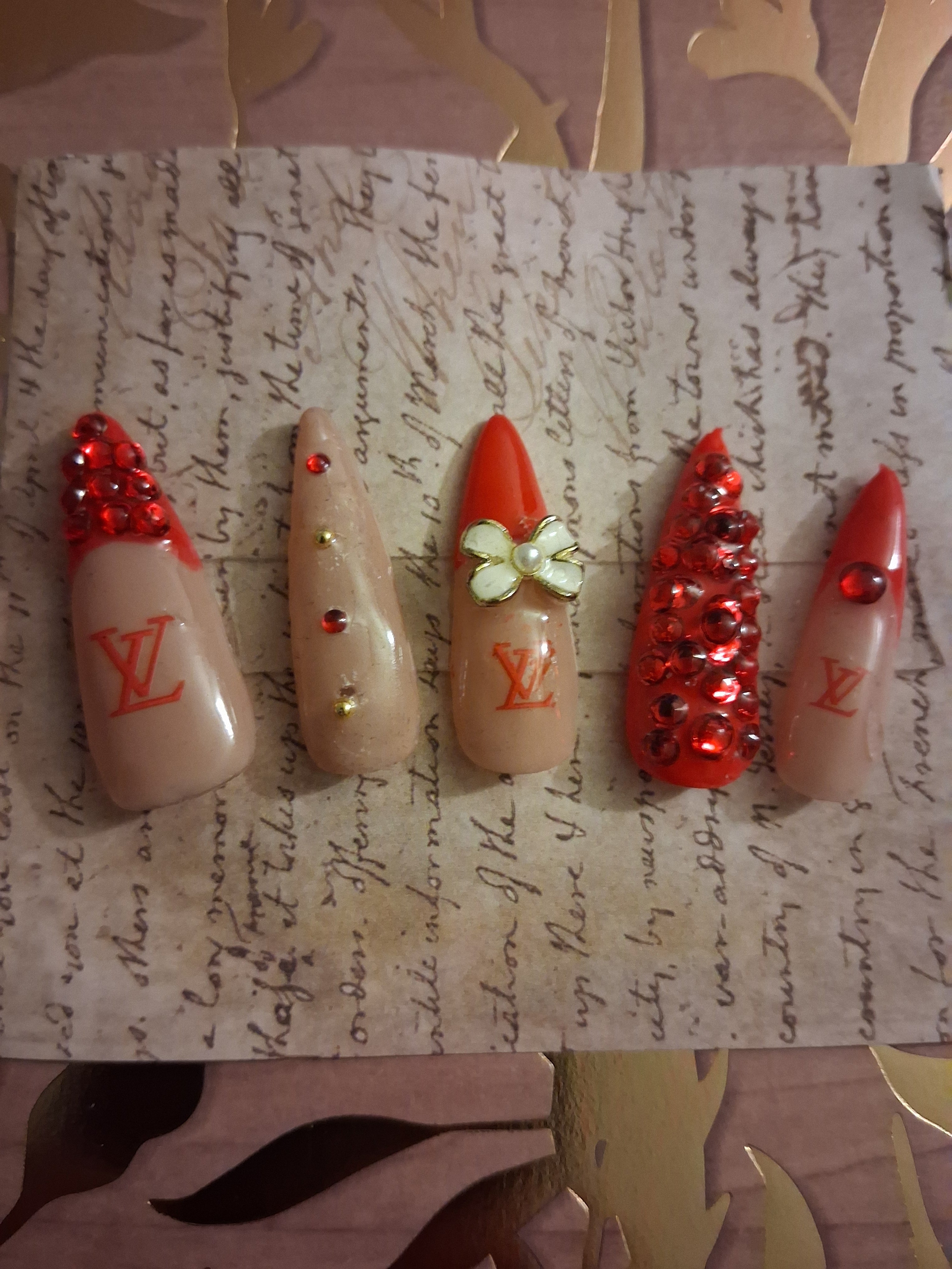Designer Press-on Nails (Red Louis)