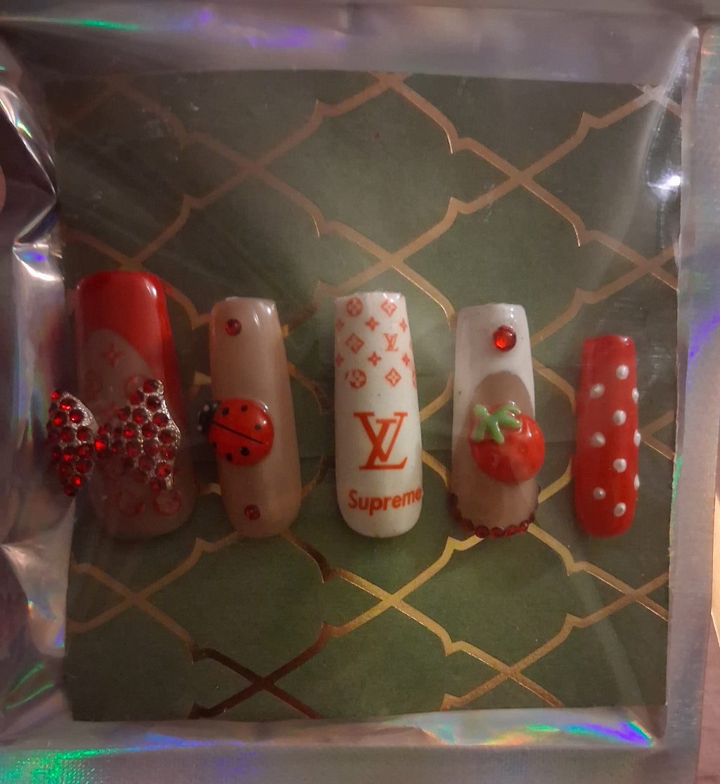 Designer Press-On Nails (Red Louis w/Bow)