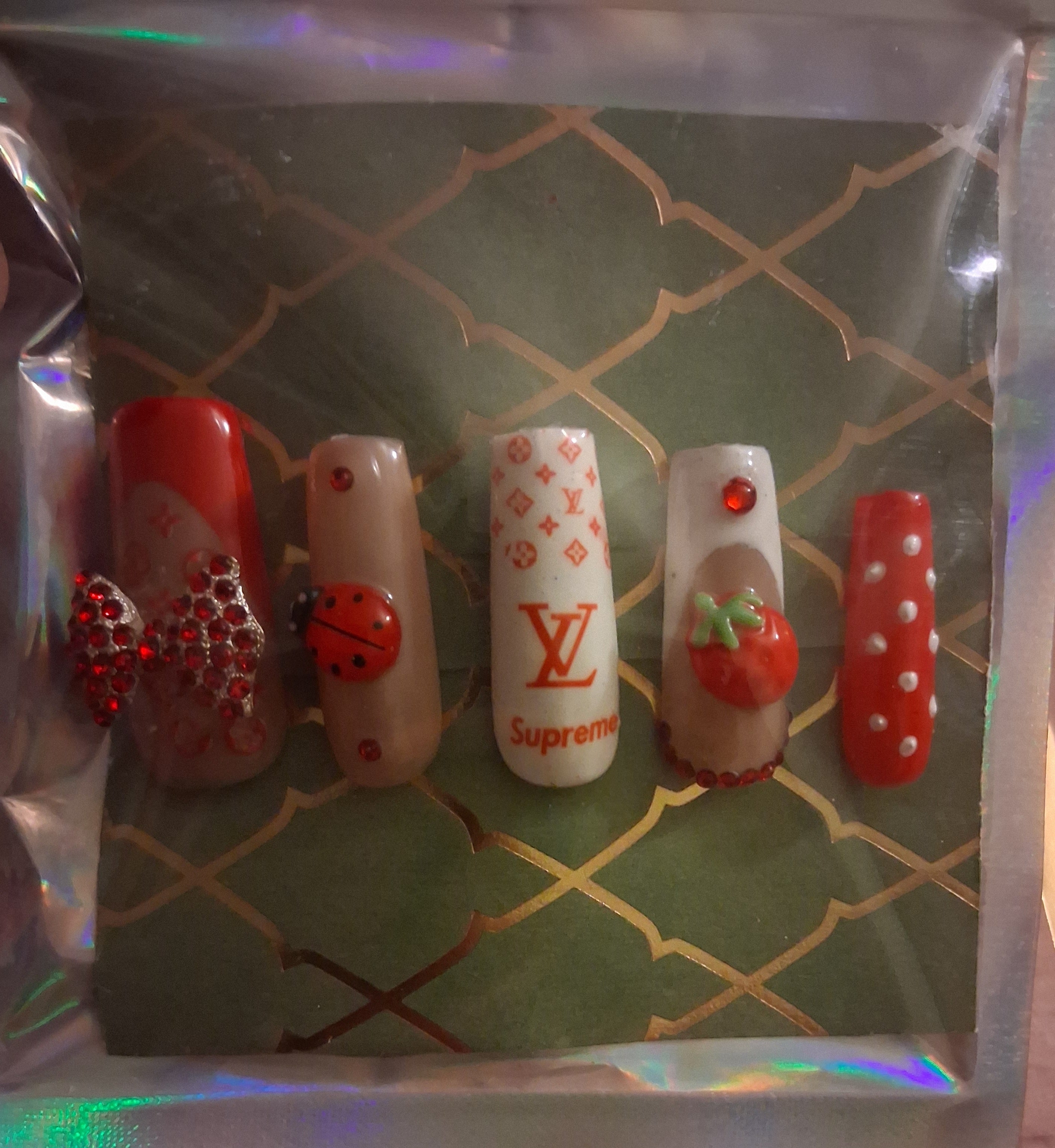 Designer Press-On Nails (Red Louis w/Bow)