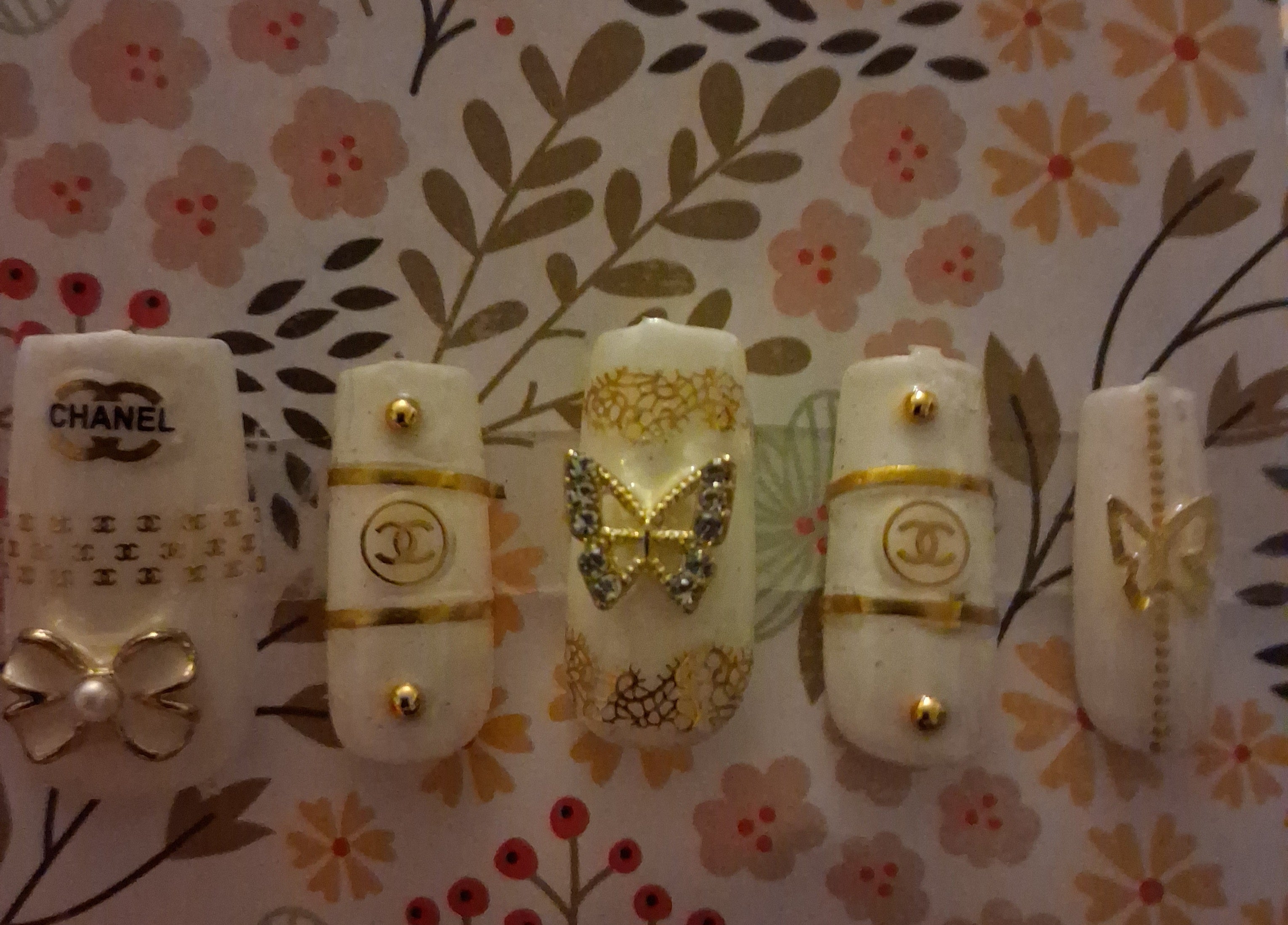 Press-On Nails (Grecian)