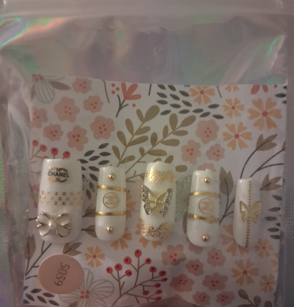 Press-On Nails (Grecian)