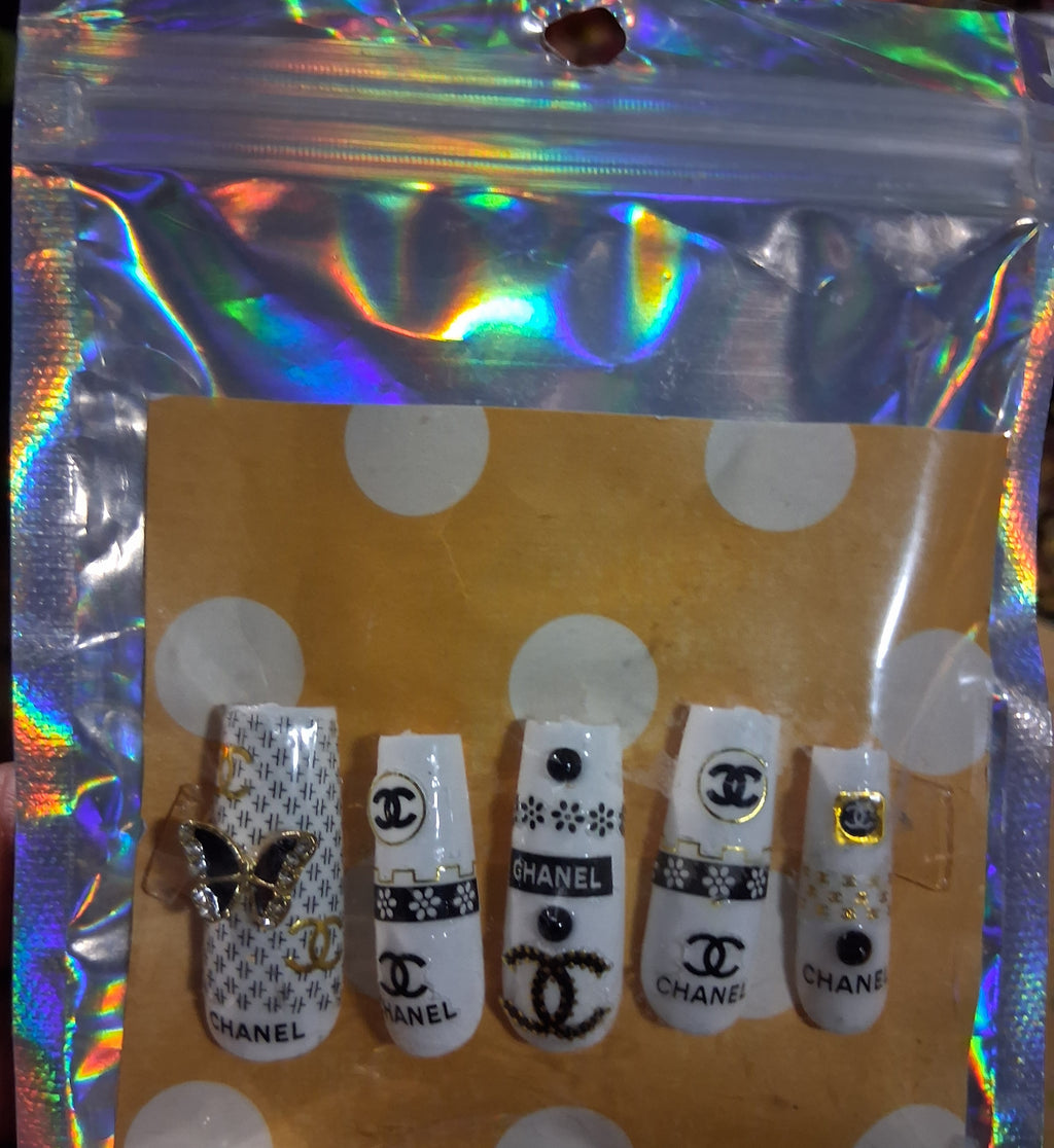 Designer Press-On Nails (White/Charms)