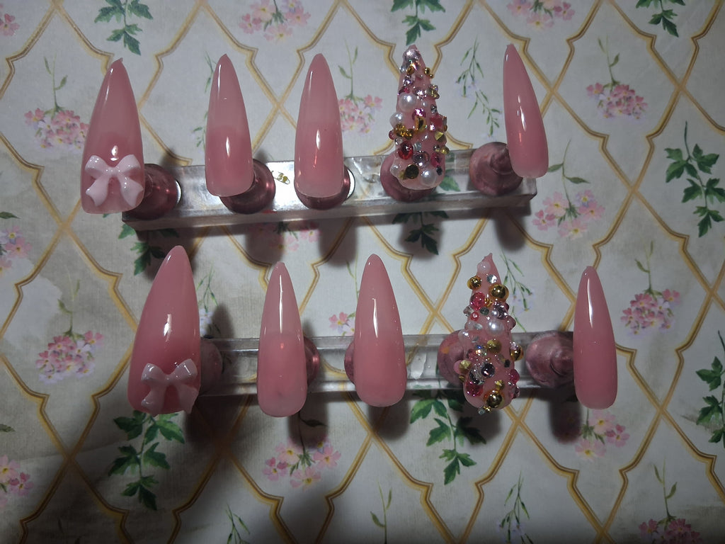 Press-On Nails (Classy and Sassy)