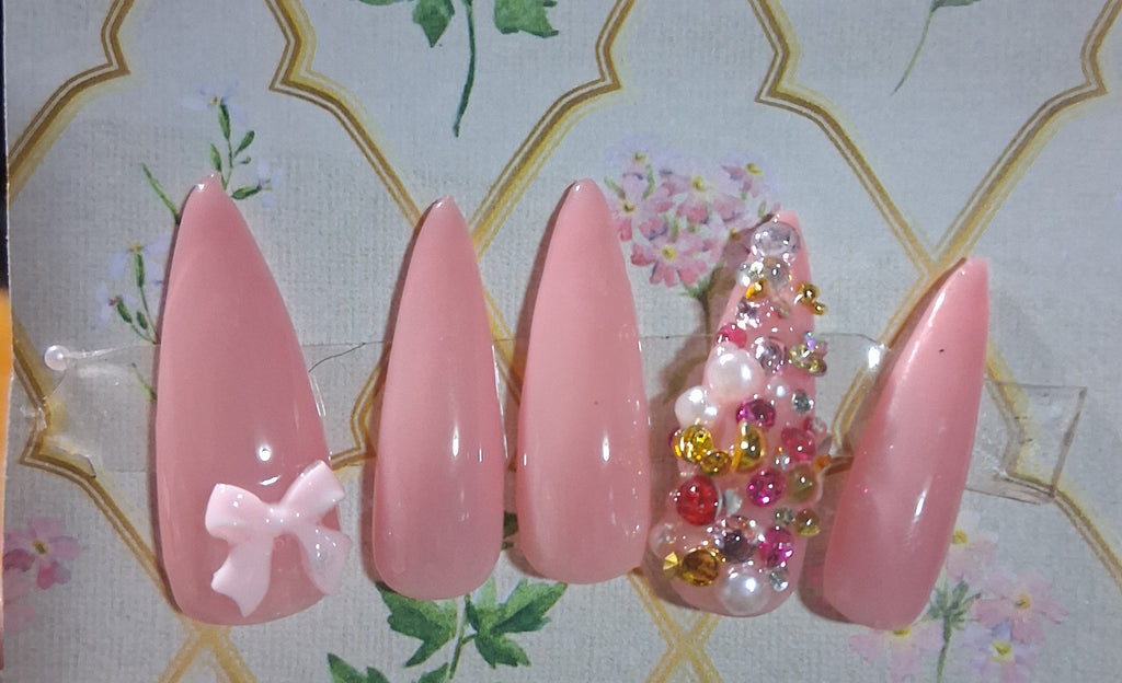 Press-On Nails (Classy and Sassy)
