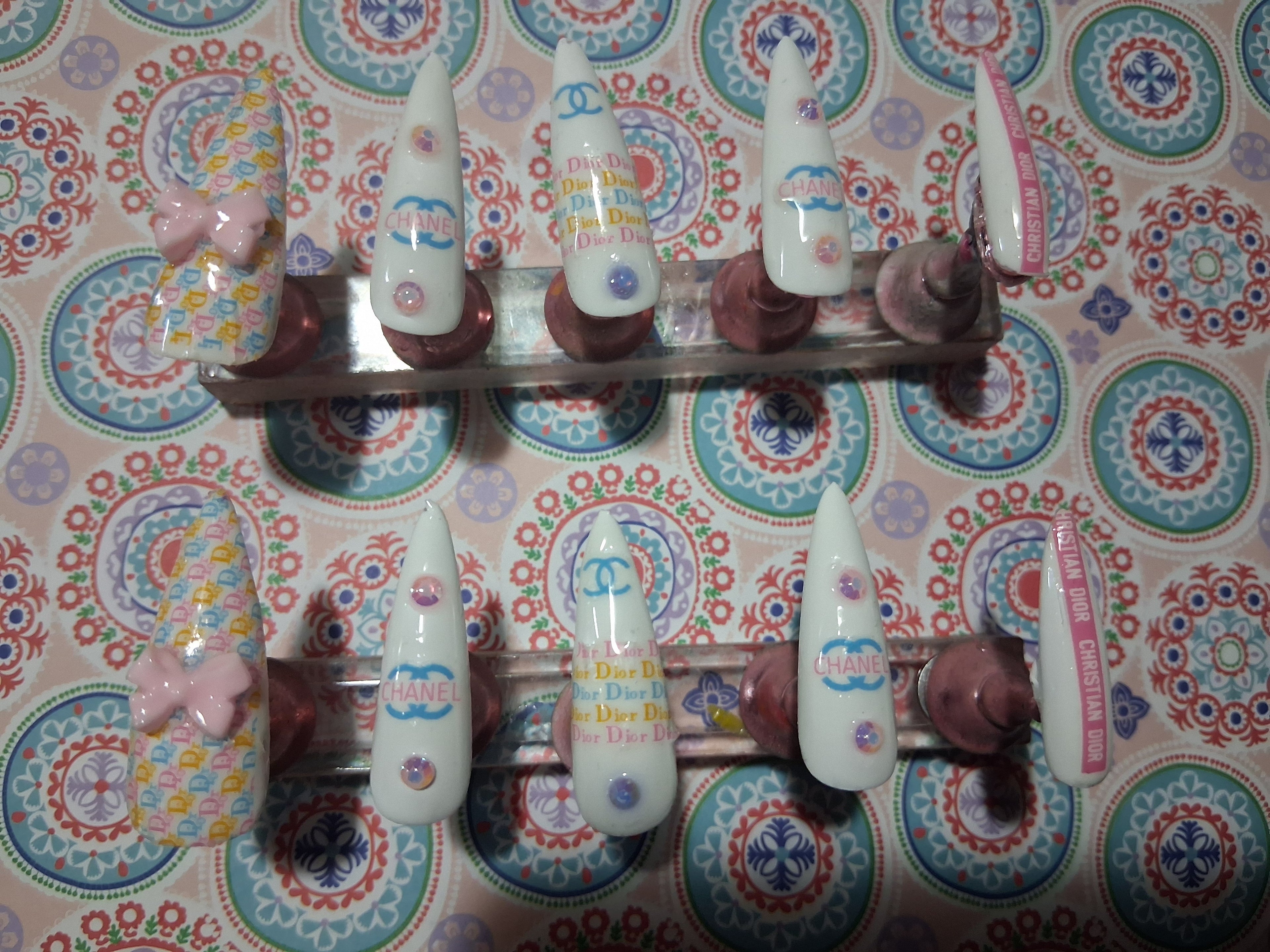 Designer Press-On Nails (Pastel Pink and White)