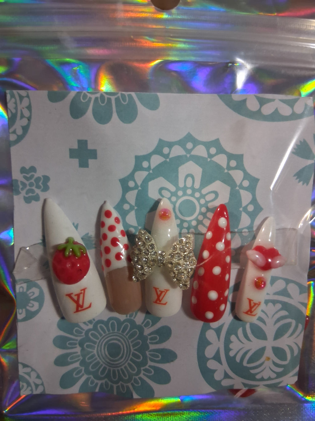 Designer Press-On Nails (Louis White)