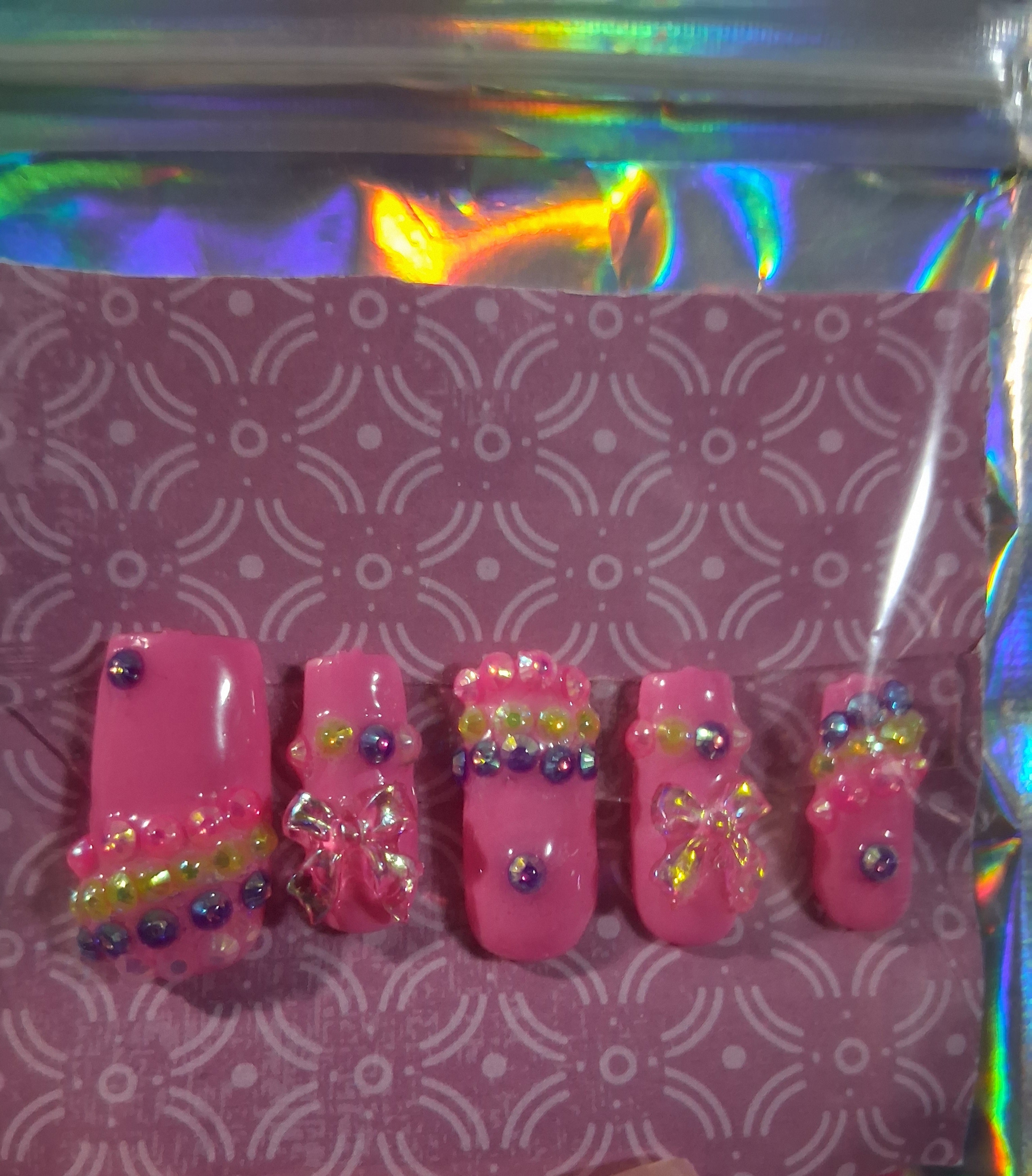 CLEARANCE BUNDLE: Press-On Nails (Dazzling Pinks)
