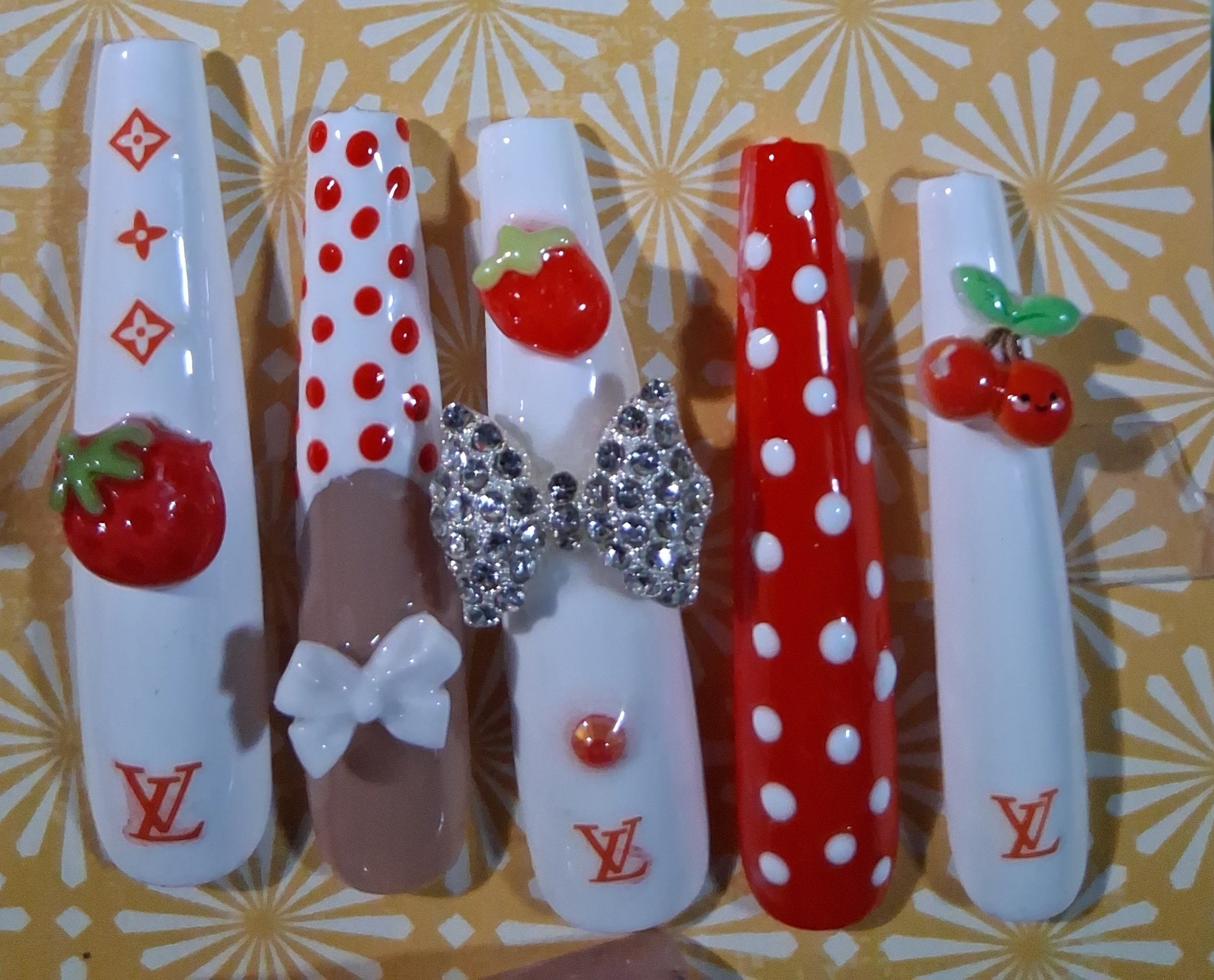 Designer Press-On Nails (Strawberry Louis Sorbet)
