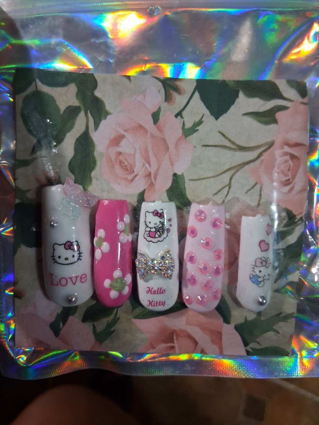 Designer Press-On Nails (Hello Kitty)