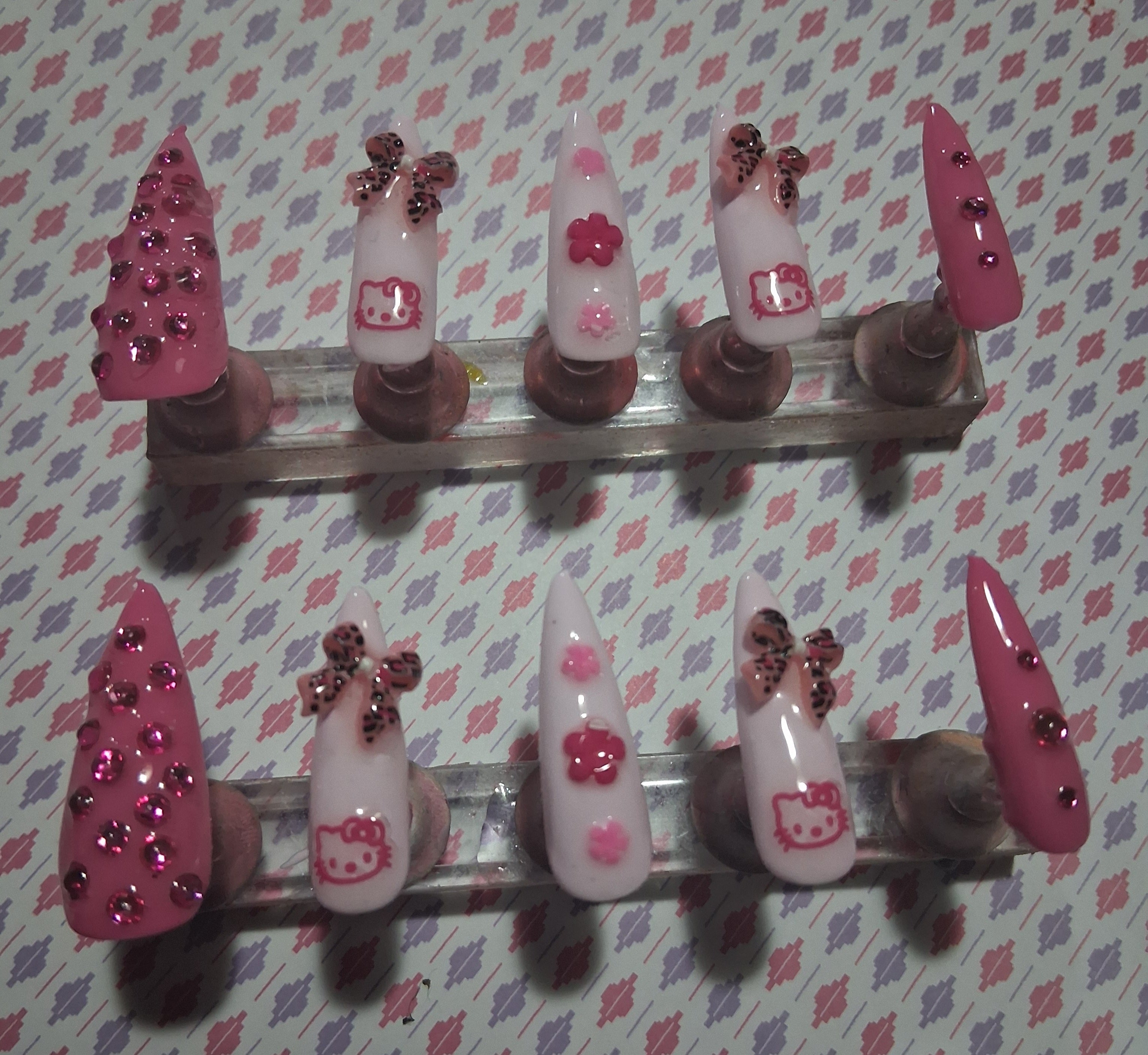 Press-On Nails (Hello Kitty Pink)