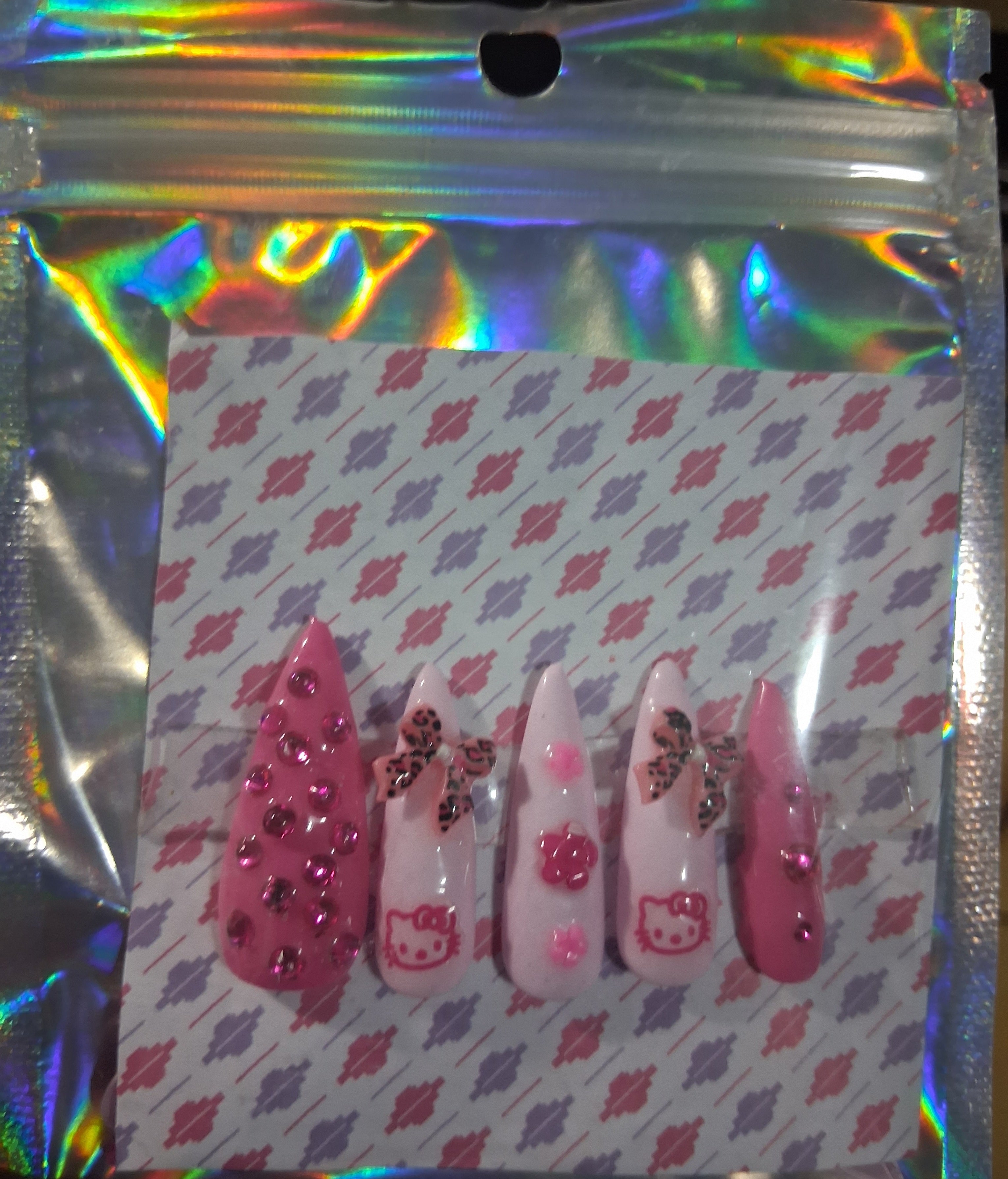 Press-On Nails (Hello Kitty Pink)